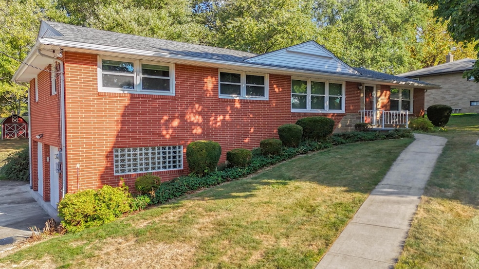 2670 Lombardi Ave SW, Canton, OH 44706 - photo 1