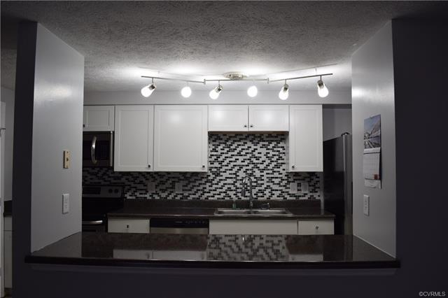 7600 Roscommon Ct unit 2, Henrico, VA 23228 - photo 1