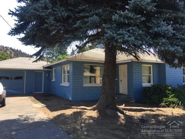 910 NE 8th St, Bend, OR 97701 - photo 1