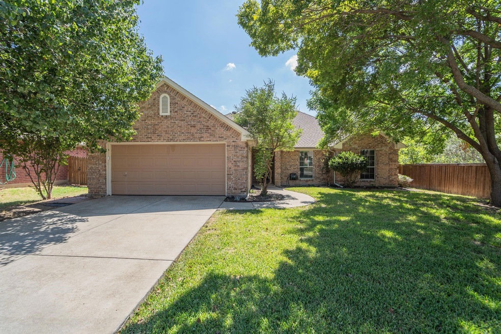 1001 Porter Place, Sanger, TX 76266 - photo 1
