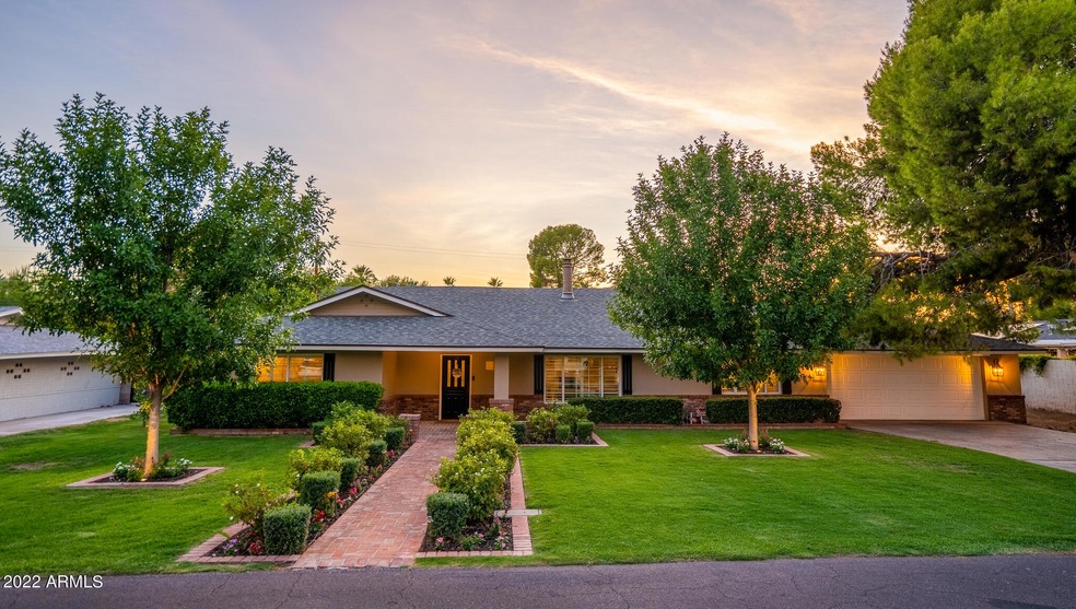 8332 N 10th Ave, Phoenix, AZ 85021 - photo 1