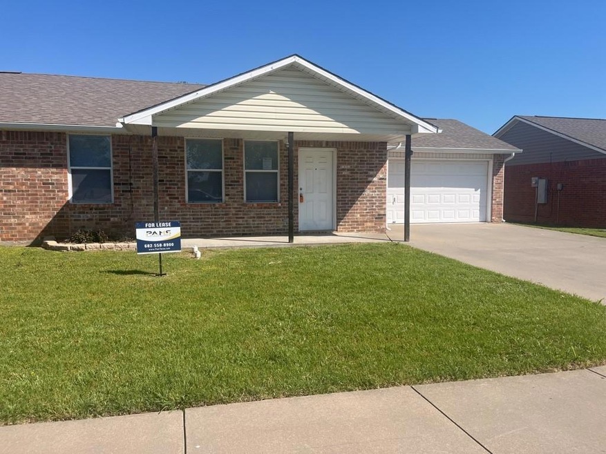 4402 Bobbie Ann Dr, Granbury, TX 76049 - photo 1