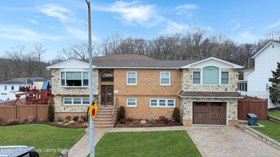 147 Weaver St, Staten Island, NY 10312 - photo 1