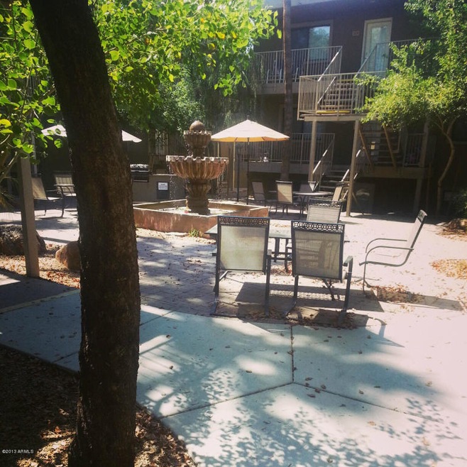 Devon Courtyard