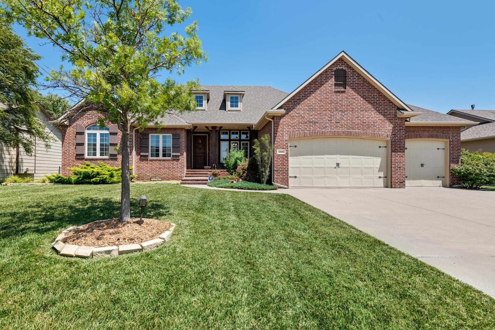 14108 E Ayesbury Cir, Wichita, KS 67228 - photo 1