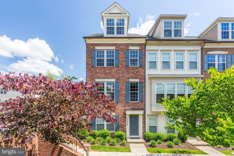 13228 Shawnee Ln unit 101, Clarksburg, MD 20871 - photo 1