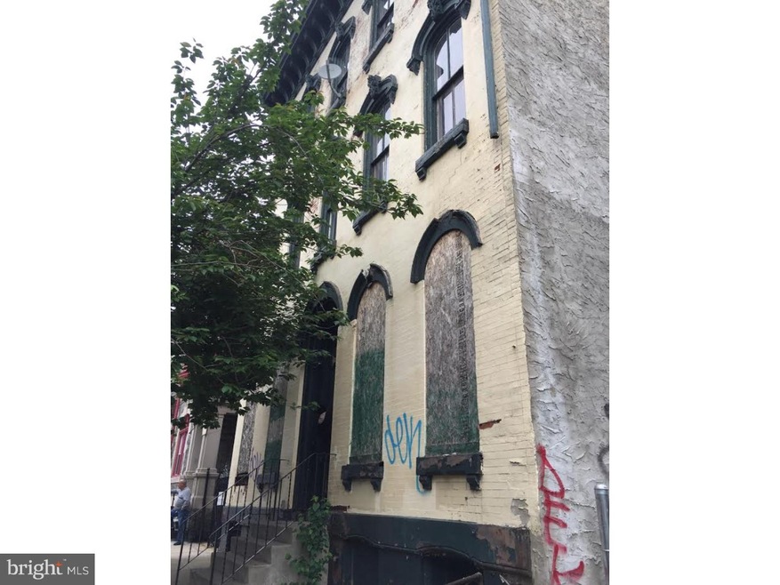 39 S 9th St, Reading, PA 19602 - photo 1