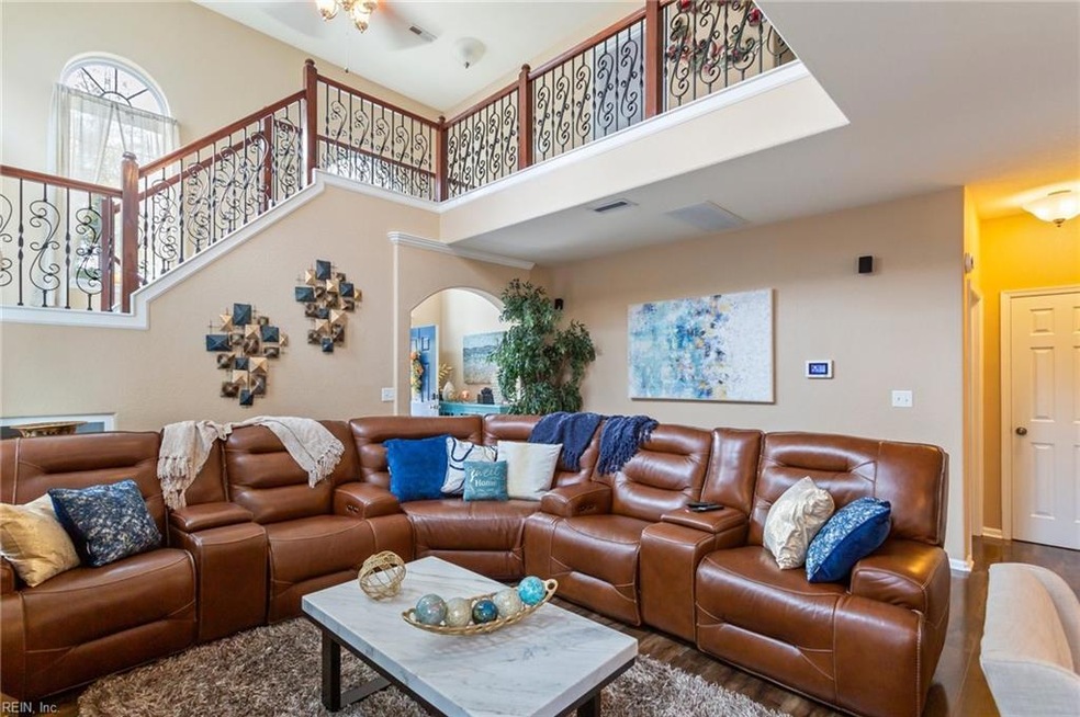 GREAT ROOM: Open Floor Plan with a Twist ofEleganc