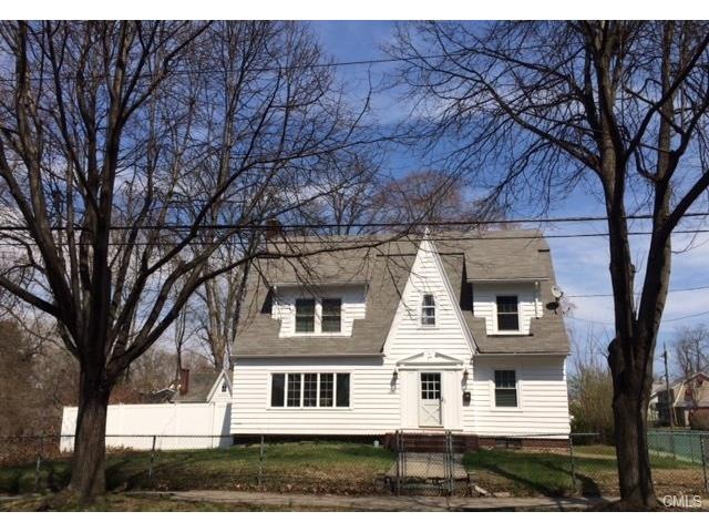 1210 Laurel Ave, Bridgeport, CT 06604 - photo 1