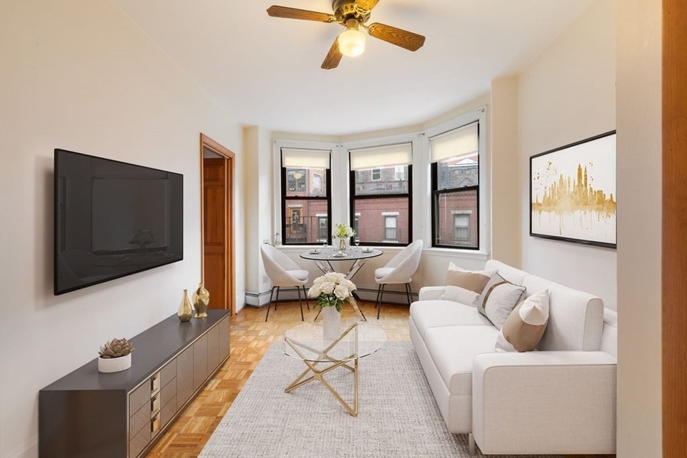 242 North St unit 4, Boston, MA 02113 - photo 1