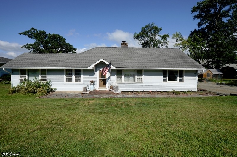 12 Board Rd, Hewitt, NJ 07421 - photo 1