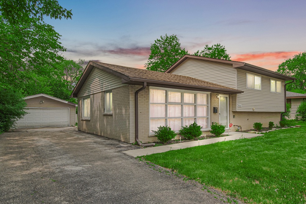 19030 Anthony Ave, Country Club Hills, IL 60478 - photo 1