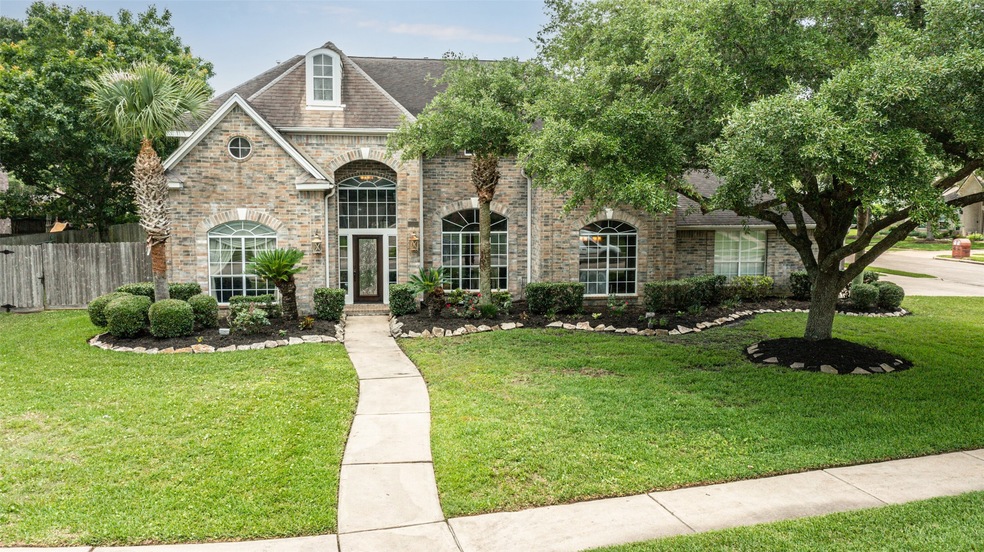 2702 Miami Ct, Friendswood, TX 77546 - photo 1