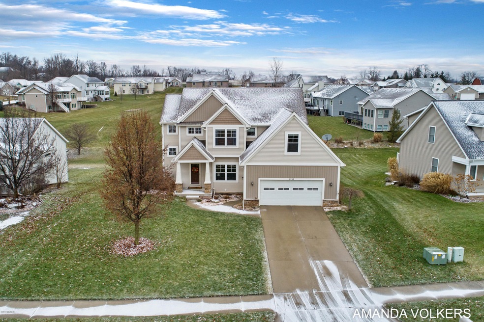 1709 Planters Row Dr SW, Byron Center, 4