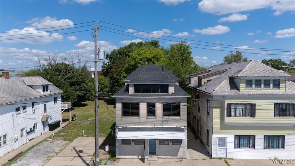 For Sale $299,900 • Co-Listing Agent