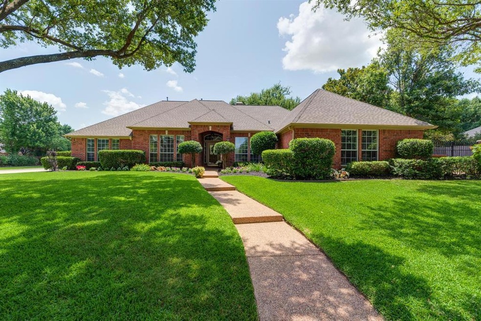 206 Waterford Dr, Southlake, TX 76092 - photo 1