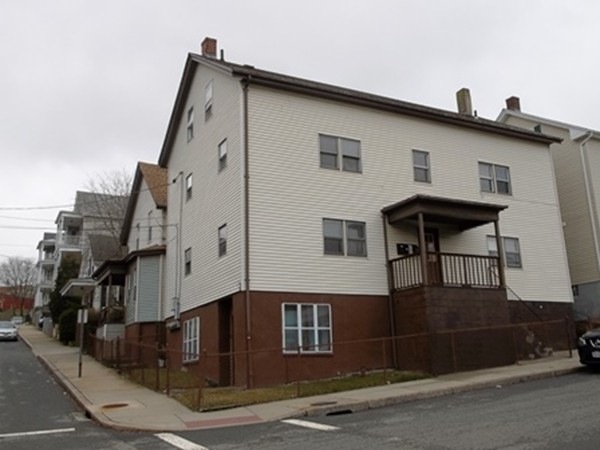 64 Hunter St unit 1, Fall River, MA 02721 - photo 1