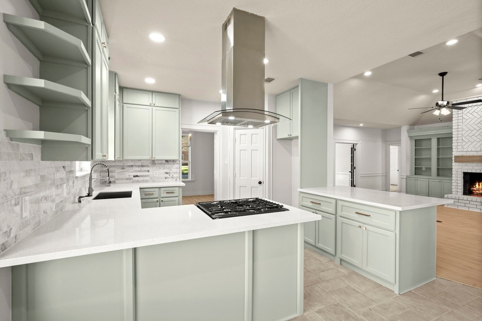 16419 Rhinefield St, Tomball, TX 77377 - photo 1