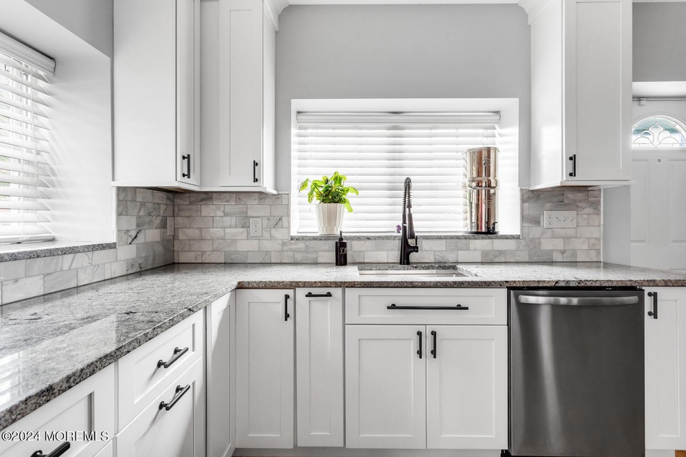 Sold $690,000 • Co-Listing Agent