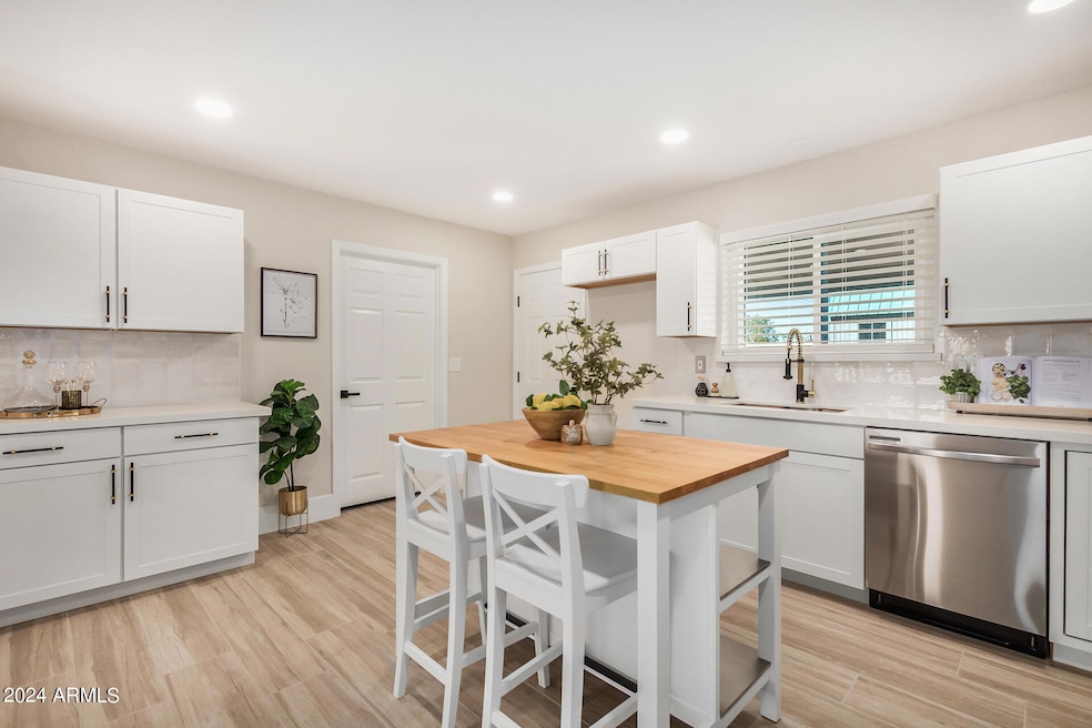SHAKER STYLE CABINETS