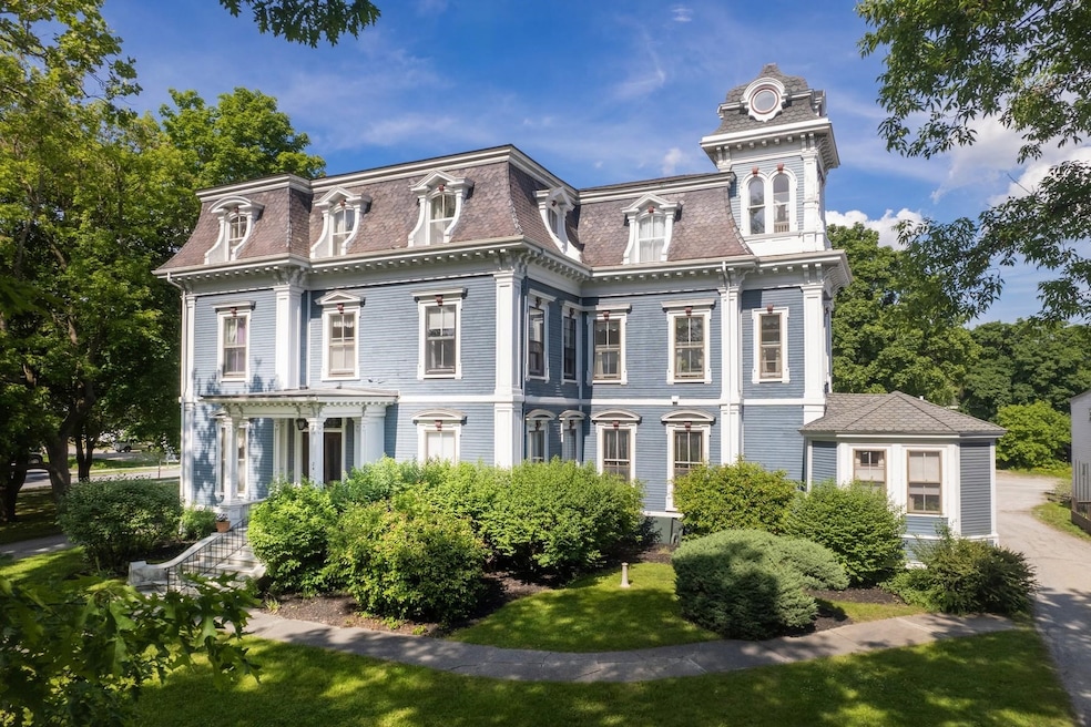 24 S Main St unit 6, Rutland, VT 05701 - photo 1