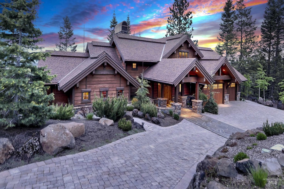 274 Pinnacle Ct, Donnelly, ID 83615 - photo 1