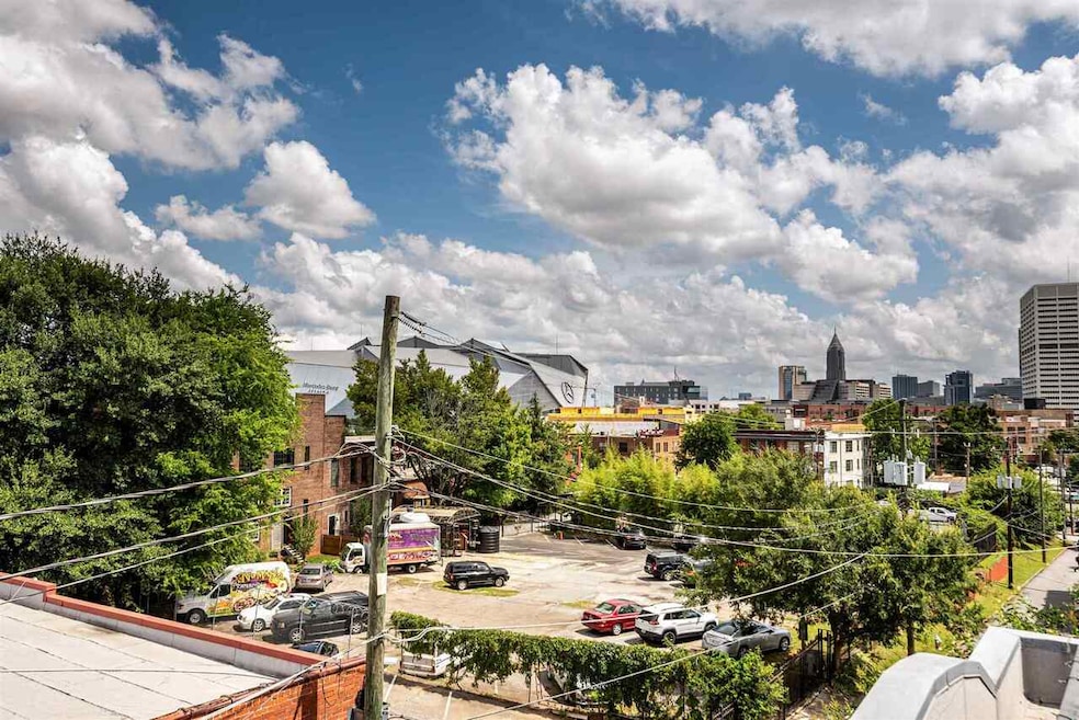 Can you say rooftop with a view?