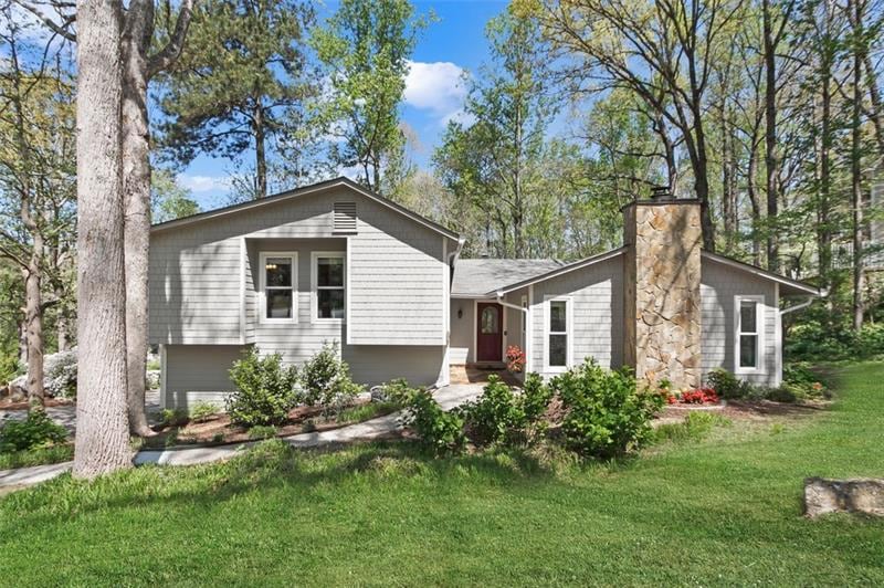 1162 Forest Brook Ct, Marietta, GA 30068 - photo 1