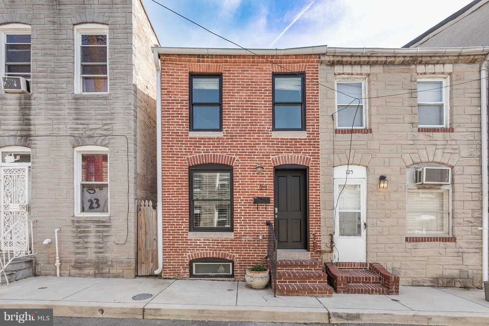 123 S Durham St, Baltimore, MD 21231 - photo 1