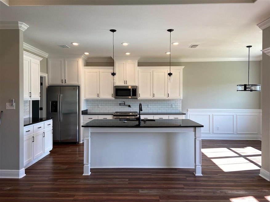 199 Savannah Forest Cir, Crawfordville, FL 32327 - photo 1