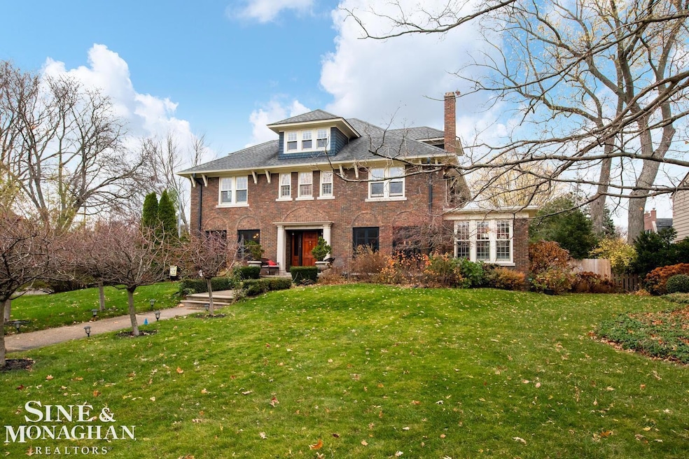 1264 Buckingham Rd, Grosse Pointe Park, MI 48230 - photo 1