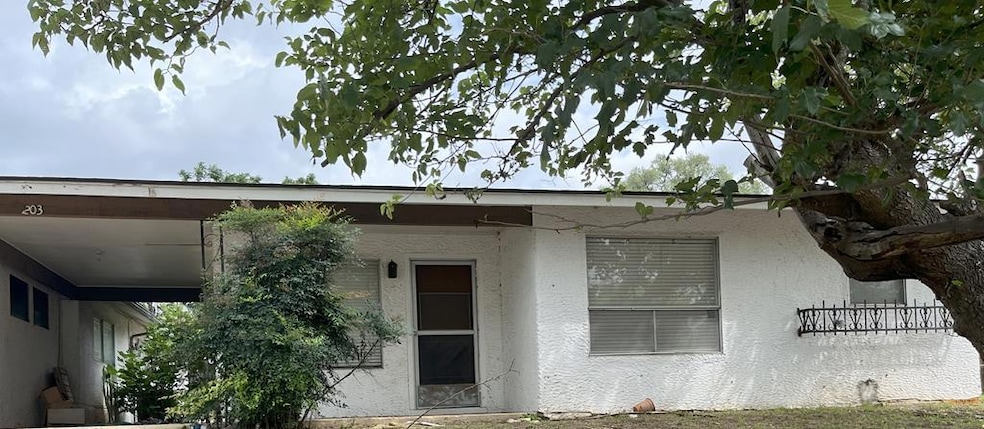 For Rent $1,200/month