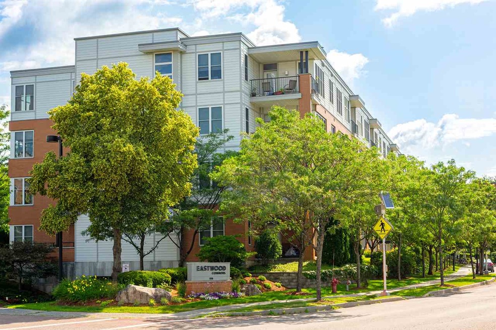 370 Farrell St unit 301, South Burlington, VT 05403 - photo 1