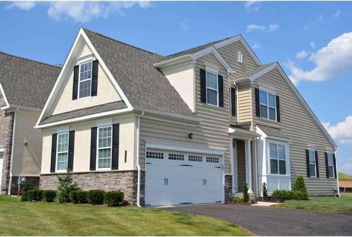 2018 Pleasant Valley Dr, Lansdale, PA 19446 - photo 1