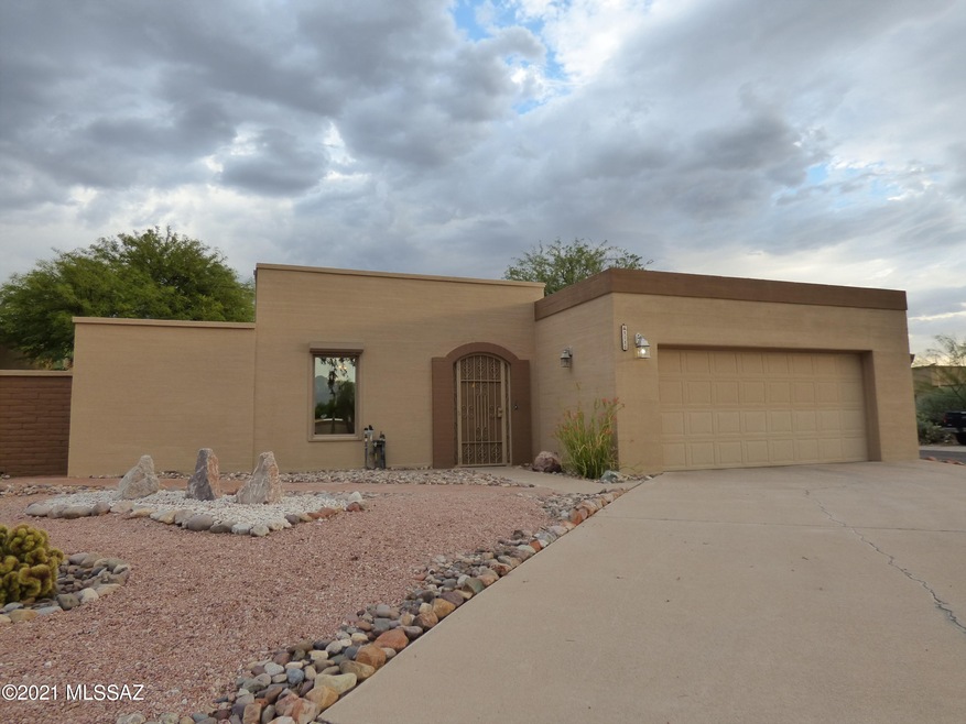 9050 E Lester St, Tucson, AZ 85715