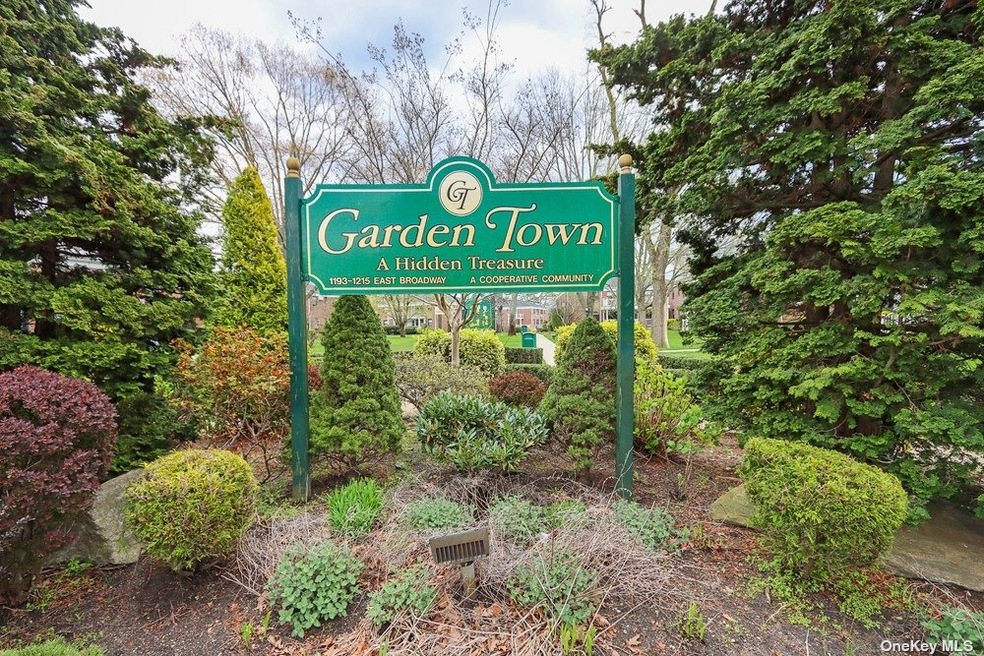 Garden Town Complex
