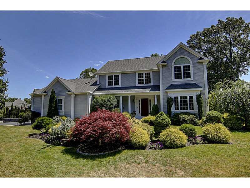 3 Val Jean Dr, Greenville, RI 02828 - photo 1