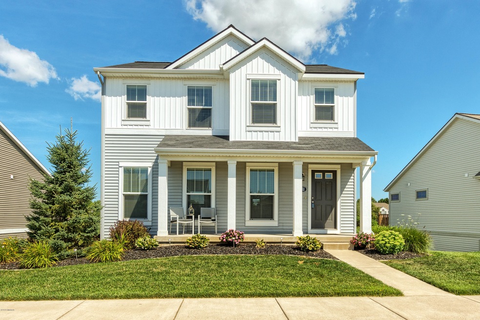 01 Front of Home