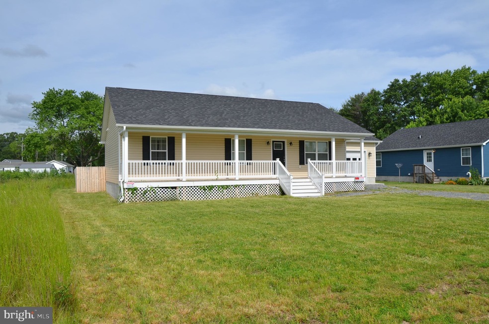 43 W Potomac Dr, Colonial Beach, VA 22443 - photo 1