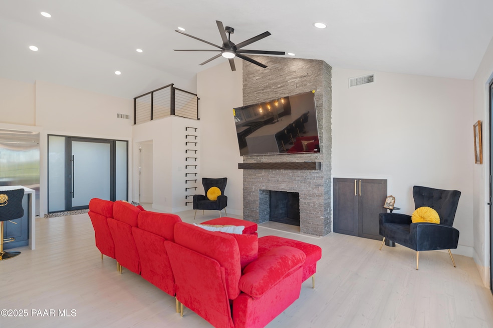 532 N Hassayampa Dr, Prescott, AZ 86303 - photo 1