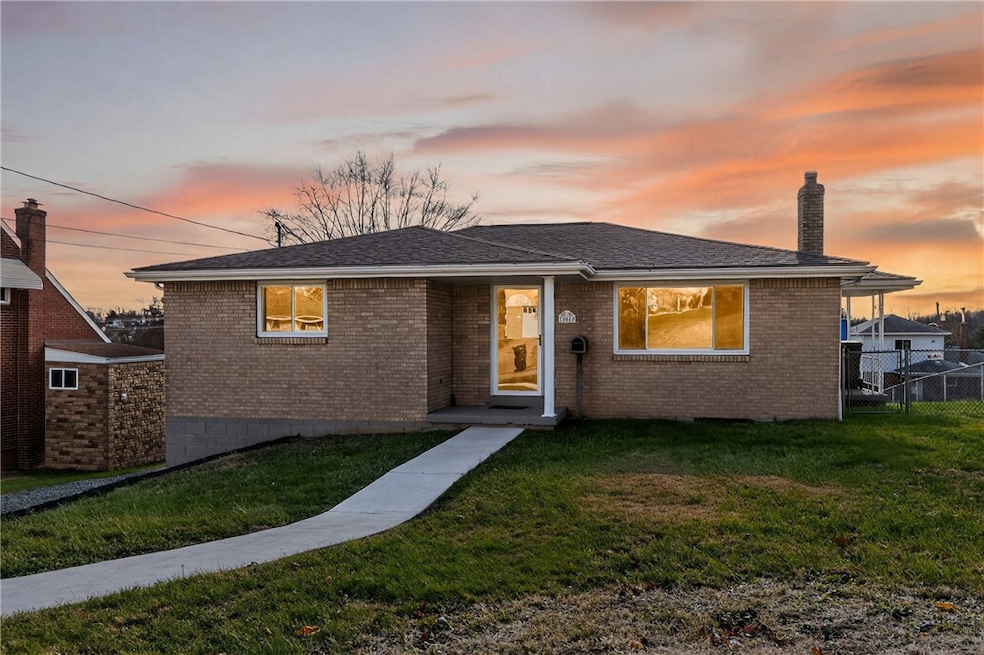 10640 Bellview Dr, Irwin, PA 15642 - photo 1