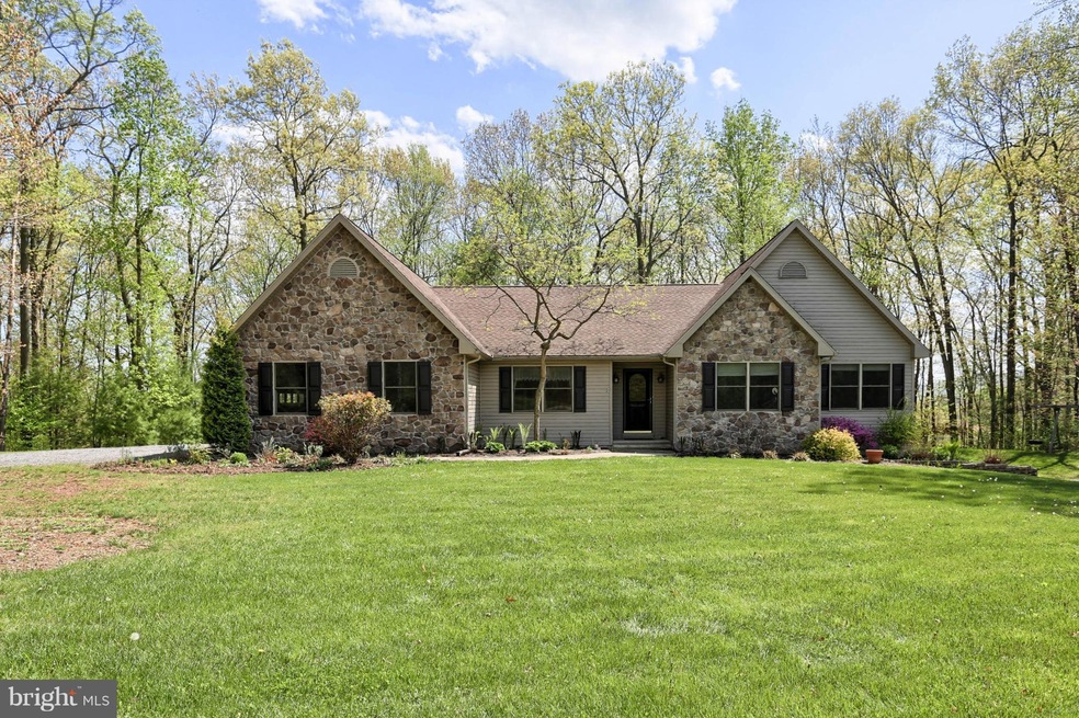 231 Gobbler Run Dr, Warfordsburg, PA 17267 - photo 1