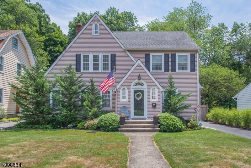 98 Smull Ave, West Caldwell, NJ 07006 - photo 1