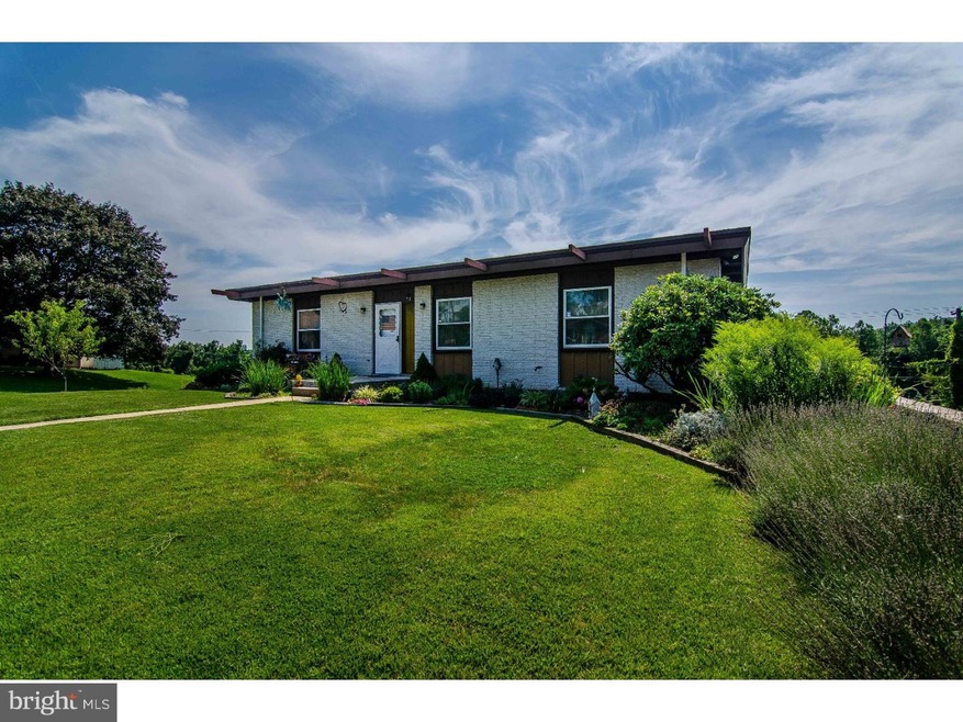 1600 Commonwealth Blvd, Reading, PA 19607 - photo 1