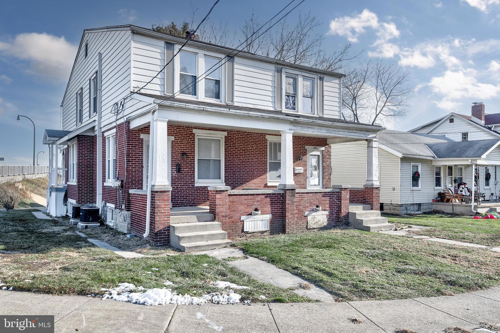 445 N 2nd St unit 2ND FLR, Lemoyne, PA 17043 - photo 1