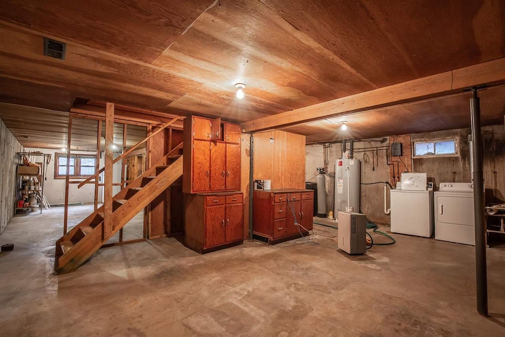 W9440 Coon Creek Rd, Browntown, WI 53522 - photo 1