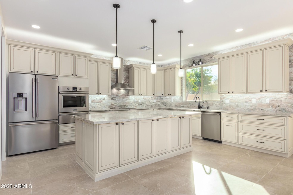 Welcome Home! 2765 E Palm Beach Drive