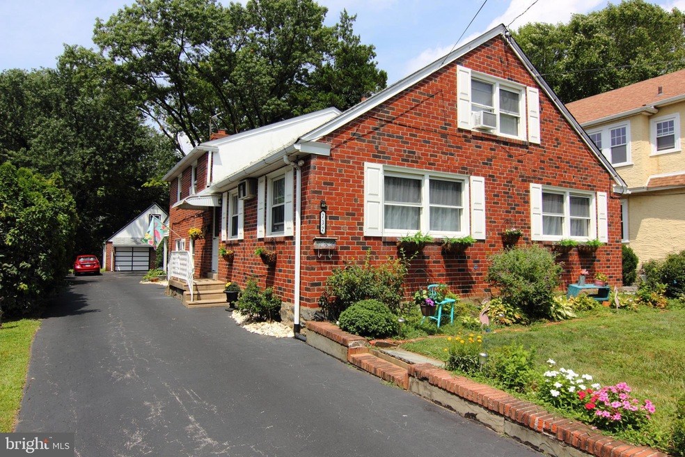 732 Loraine St, Ardmore, PA 19003 - photo 1