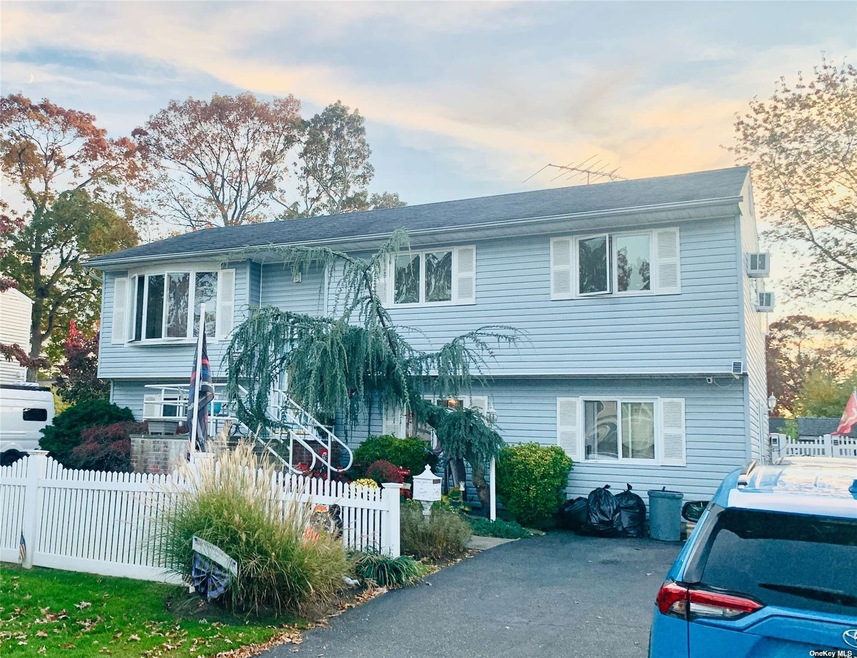 Sold $580,000 • Co-Listing Agent