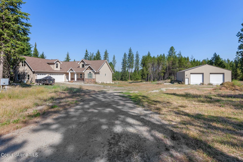 Custom home on 20 Acres